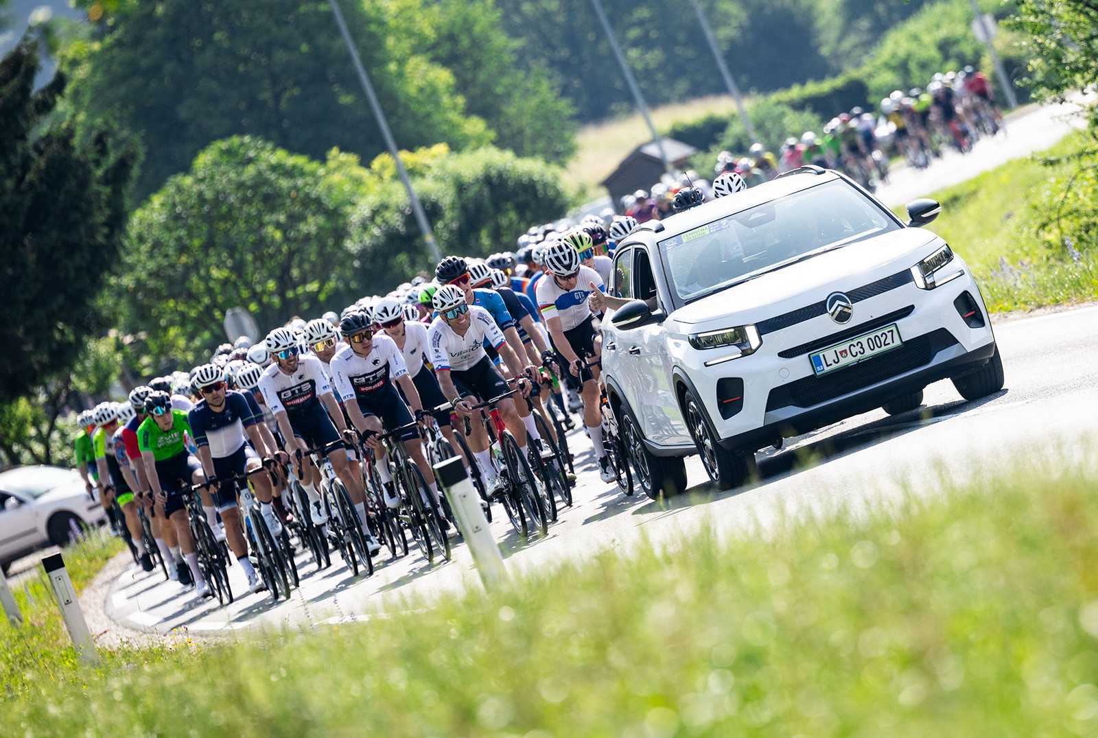 Rekreativni kolesarji (znova) na isti trasi kot profesionalci