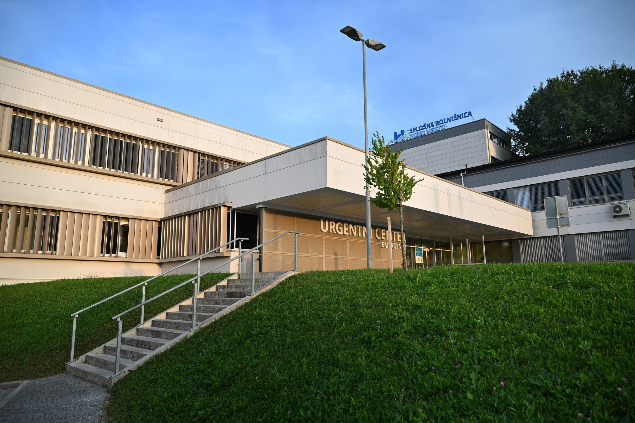 Celovita energetska prenova objektov v zdravstvenem kompleksu Splošne bolnišnice Novo mesto - za večjo učinkovitost in boljše delovne pogoje